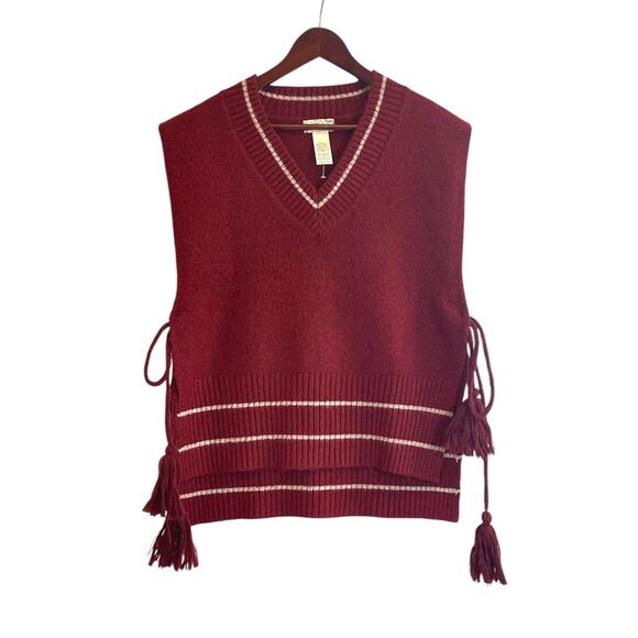 NEW Free People All Star Stripe Poncho One Size Burgundy Red with White Stripes - Picture 4 of 9